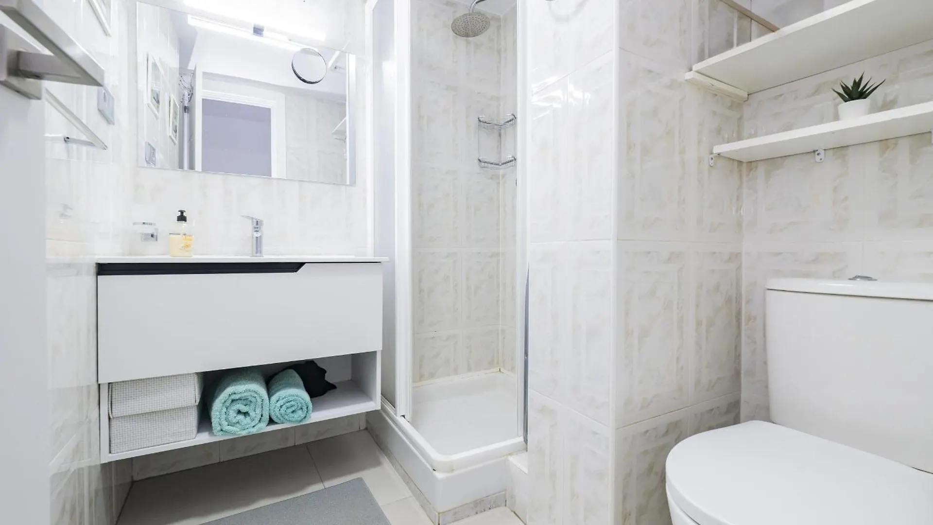 Cubo'S Benalbeach Sea View & Terrace بينالماذينا شقة