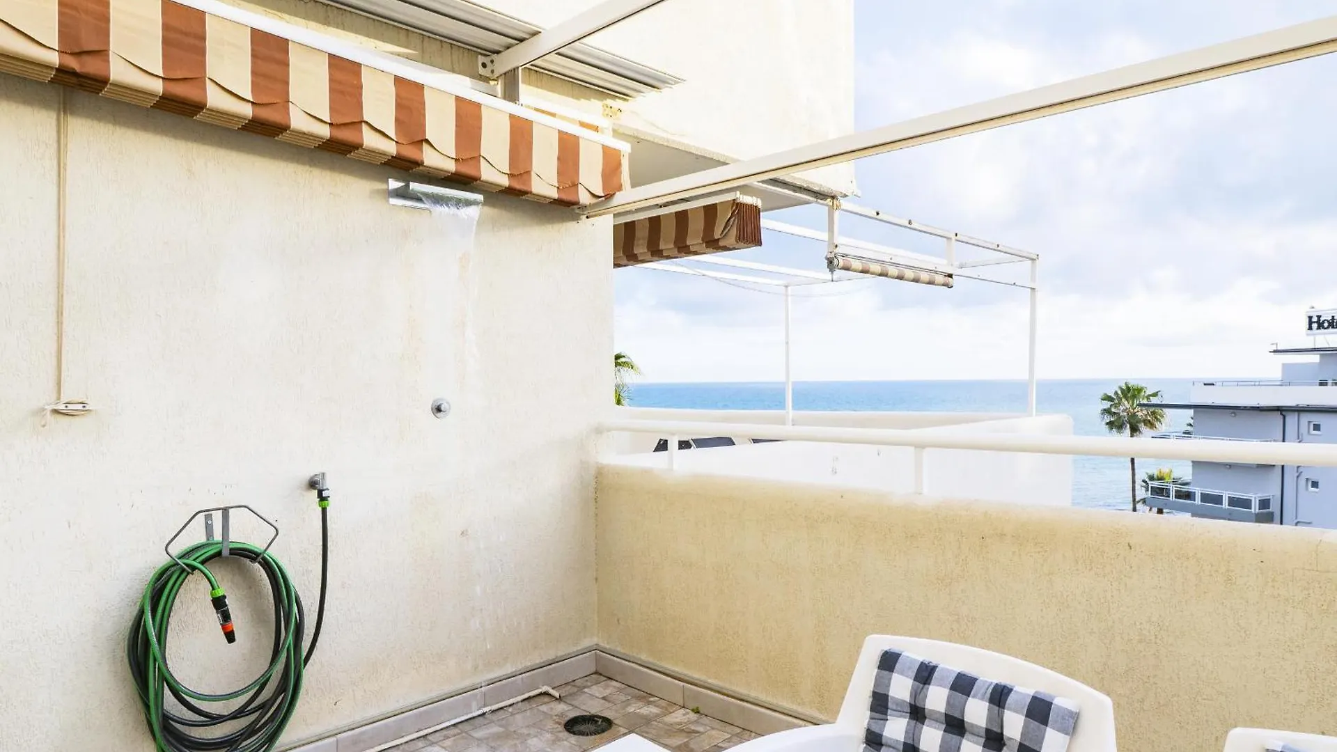 Cubo'S Benalbeach Sea View & Terrace بينالماذينا